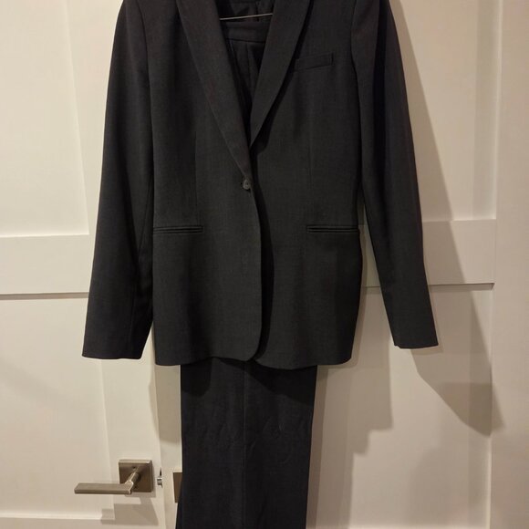 Calvin Klein Charcoal Grey Suit Size 10 - Picture 1 of 5